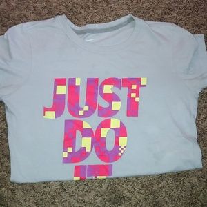 Nike top